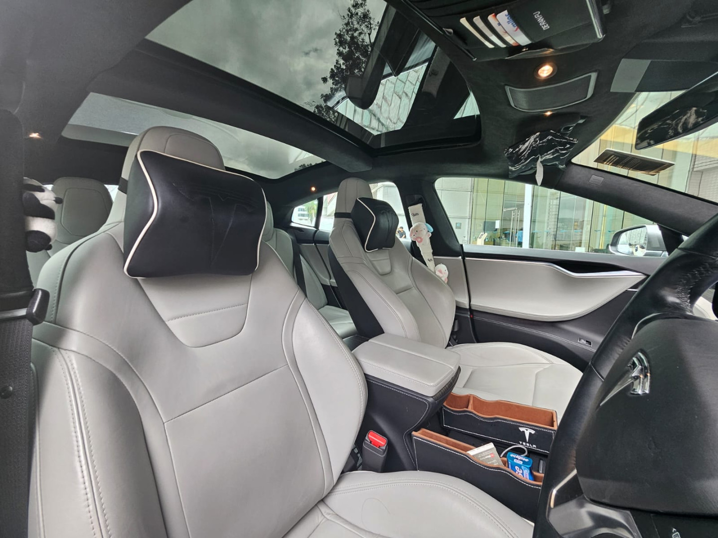 5YJSA1E20GF131687 TESLA MODEL S 90D/70D/75D/60D/85D - View history and